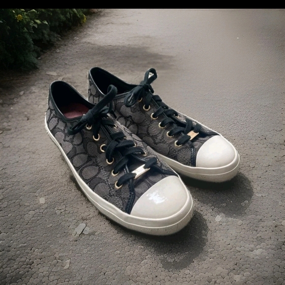 SOLD - Picture 5 of 7